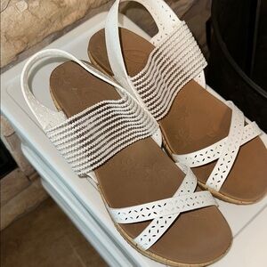 Skechers White and Brown Sandals with Beaded Strap